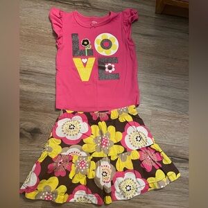 Adorable toddler floral outfit 2T